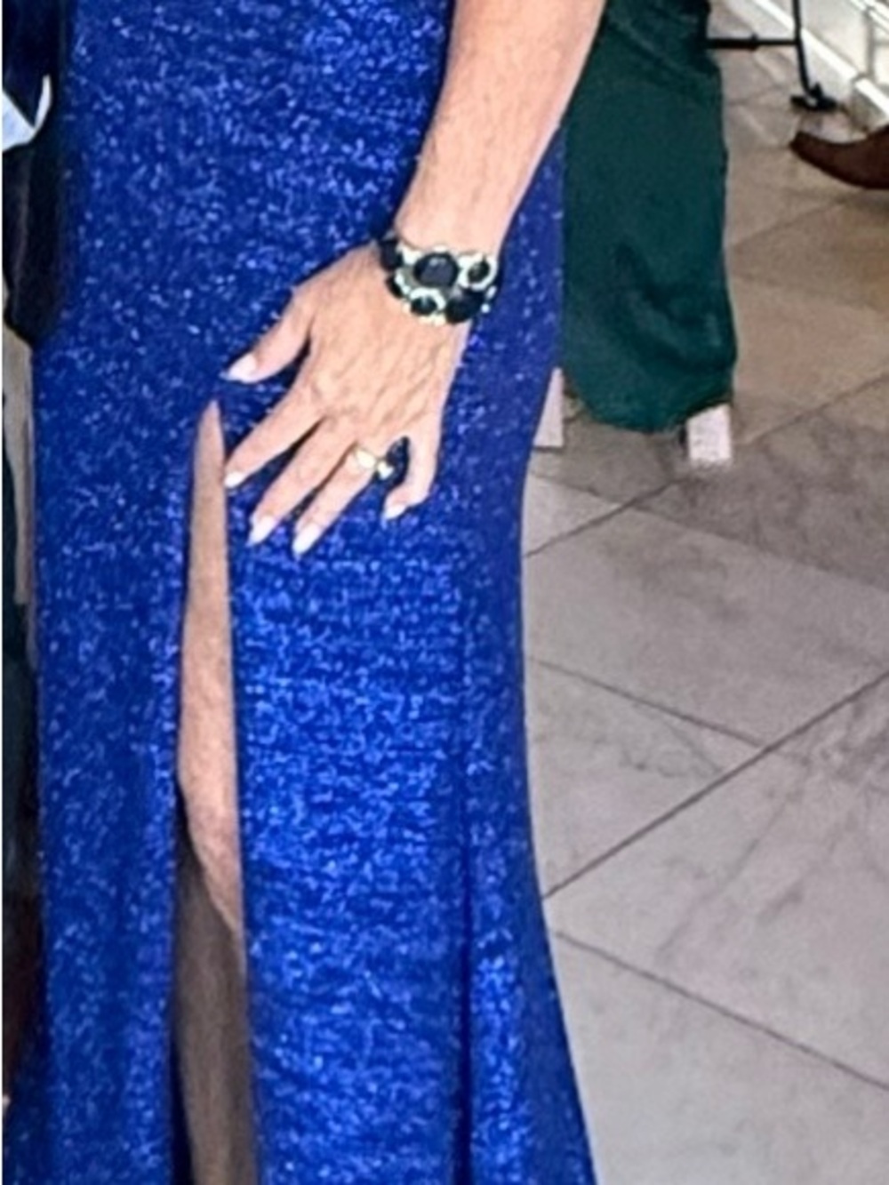 Elegant Royal Blue Sequin Evening Dress with Side Slit